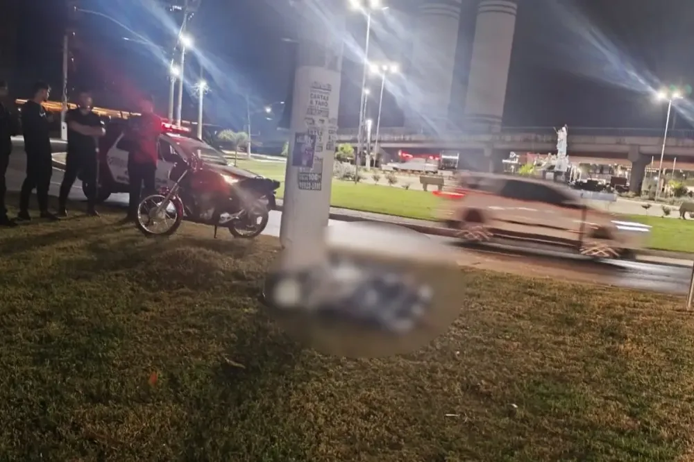 Jovem morre em acidente de moto na rotatória do aeroporto em Várzea Grande