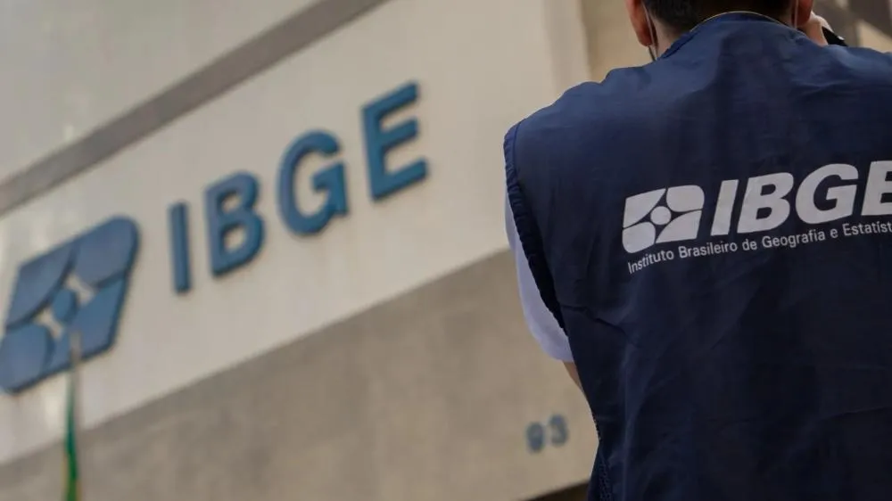 Concurso do IBGE com mais de 9,5 mil vagas abre inscrições nesta quarta (19); veja editais