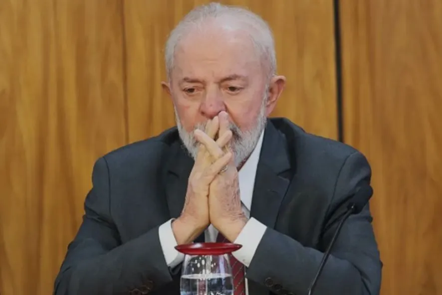 Lula tem avaliação negativa de 43% e positiva de 26%