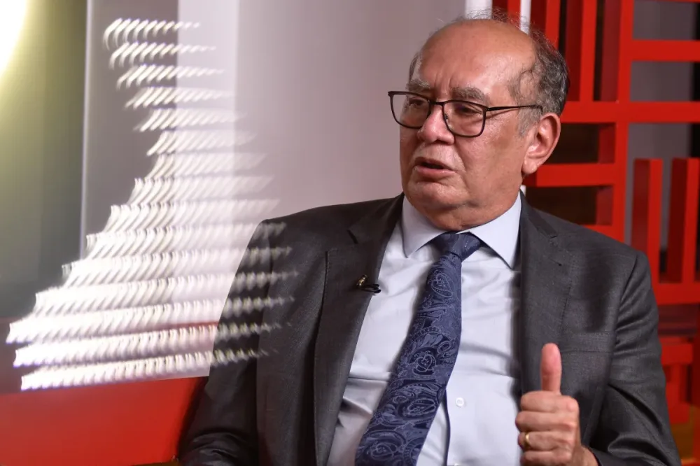 Gilmar se manifesta após críticas por limitar impeachment de ministros