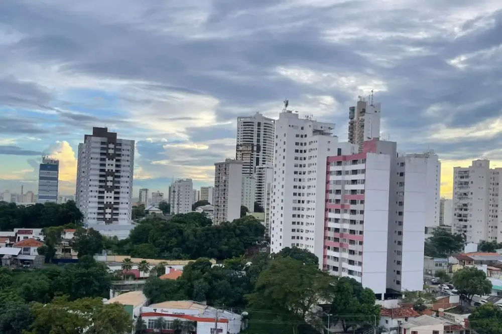 Terça-feira em Cuiabá será de calor, pancadas de chuva e alerta para ventos fortes