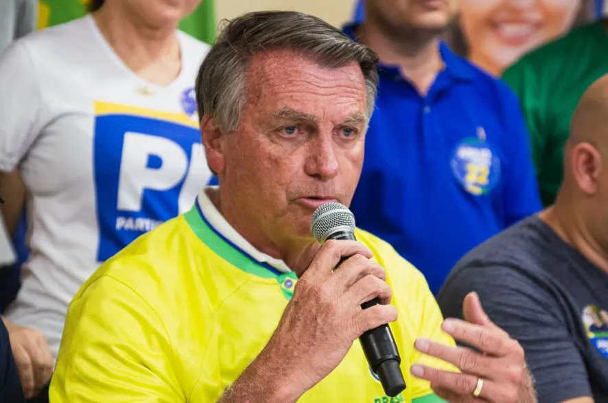 Bolsonaro diz que vai processar Haddad após fala sobre Pix