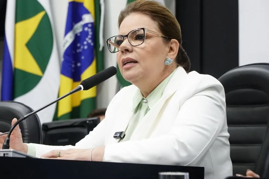 Câmara de Cuiabá nomeia 283 novos servidores; veja os atos