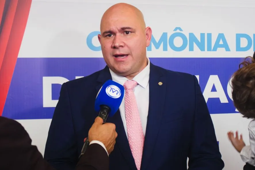 Abilio: “Há um déficit de quase 4 mil crianças fora de sala de aula”