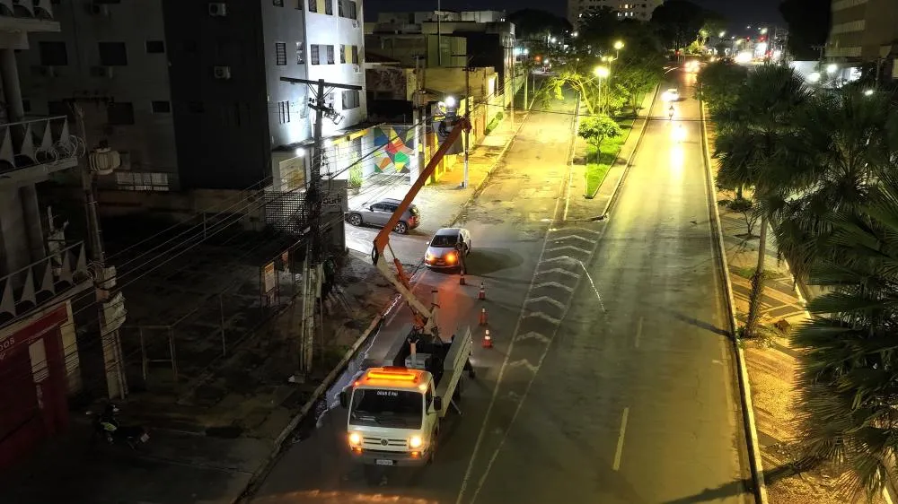 Prefeitura faz manutenção de 3 mil lâmpadas em 12 dias