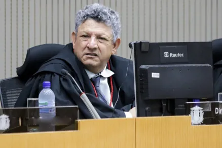 CNJ afasta desembargador de MT; PF faz varredura em gabinete