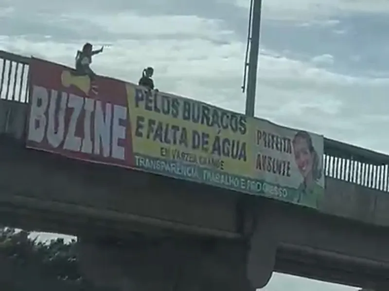 Moradores de Várzea Grande protestam por falta de água há quase 30 dias; vídeo