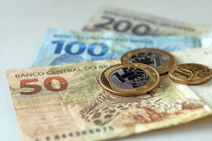 Desenrola: pacote terá até R$ 5 bilhões e FGTS para quitar dívidas