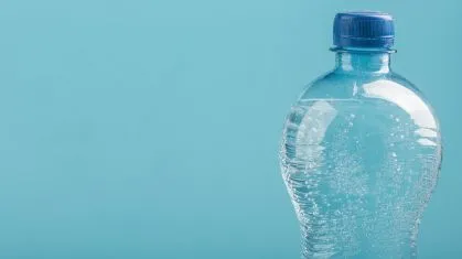 Anvisa manda recolher lote de água Crystal após identificação de bactéria • Magnific