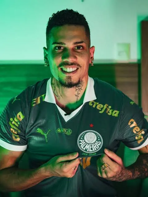 Paulinho exalta novo clube: “Palmeiras não é o melhor do Brasil à toa”