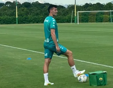 Cuiabá contrata ex-zagueiro do Palmeiras