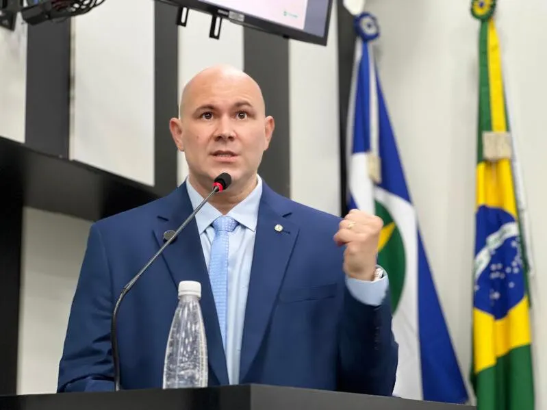 Abilio vai abrir processo administrativo contra professor que fizer “corpo mole” em sala de aula