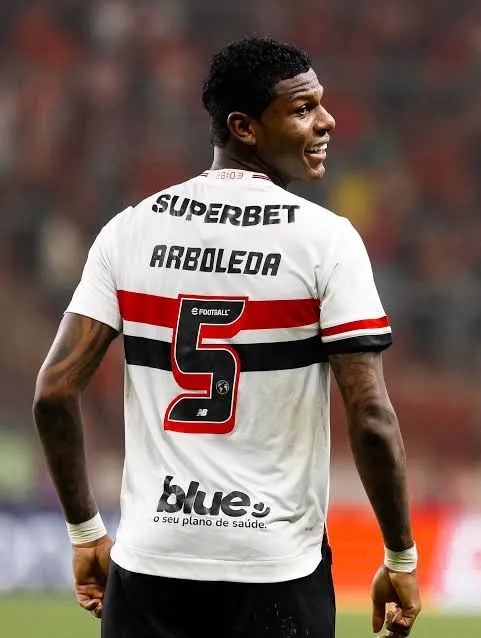 São Paulo emplaca cinco vitórias seguidas e vive melhor fase da temporada