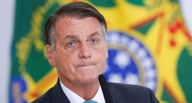 Bolsonaro apresenta defesa com pedido de julgamento em plenário do STF